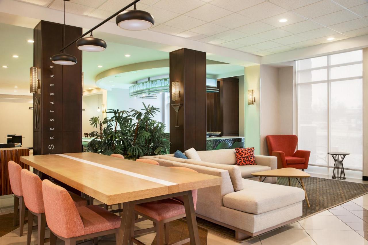 Holiday Inn Florence By Ihg Экстерьер фото
